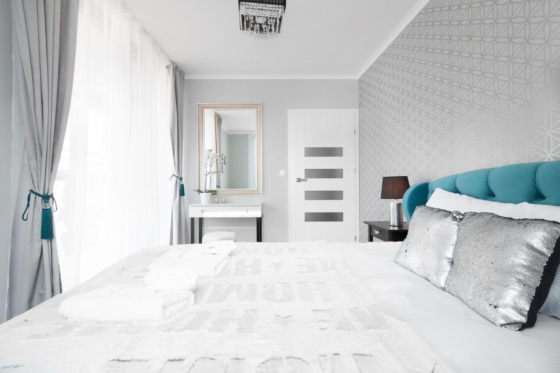 2- Bedroom Premium Masarska By Renters Prestige Apartment *