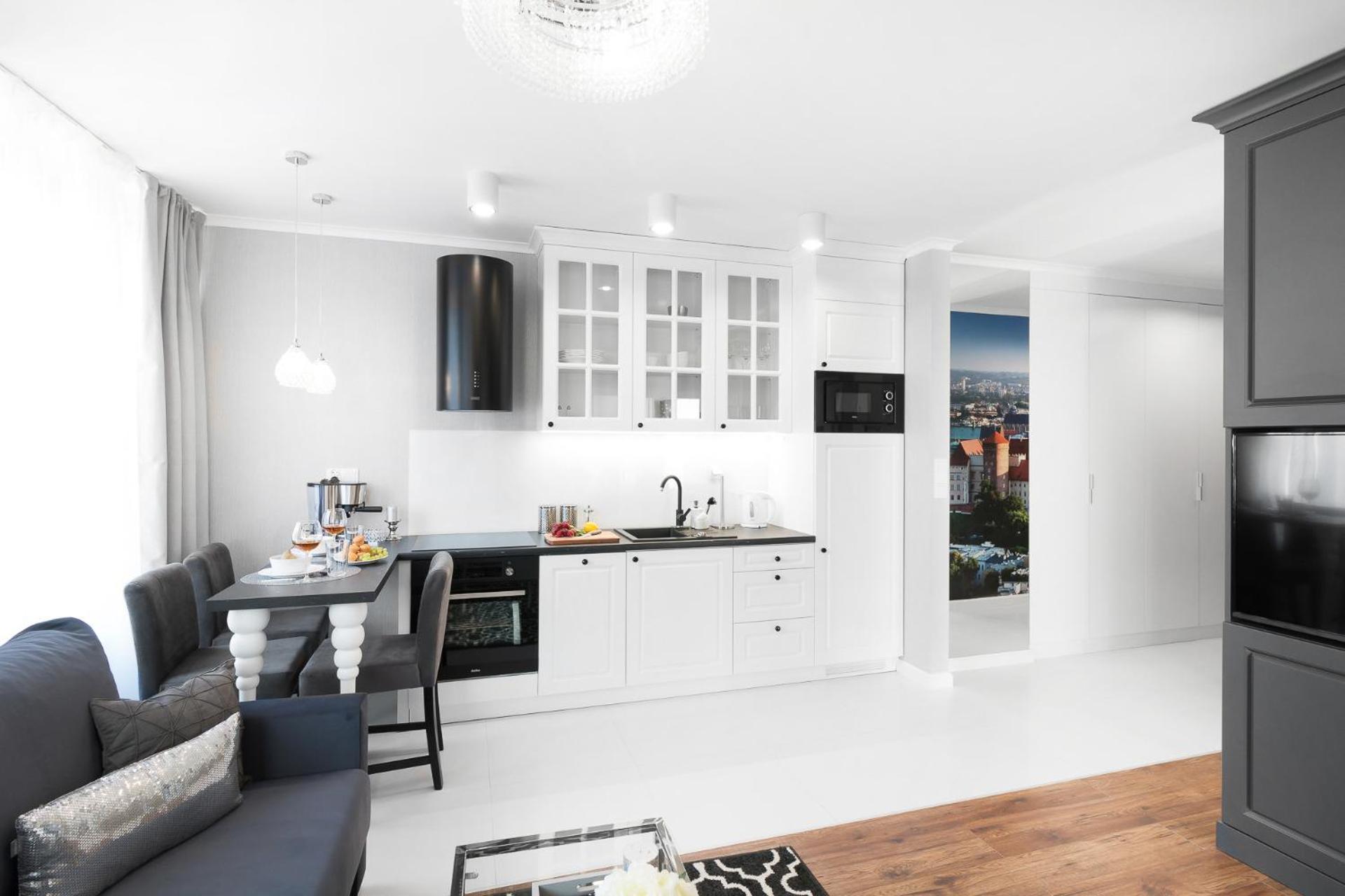2- Bedroom Premium Masarska By Renters Prestige Apartment Krakau